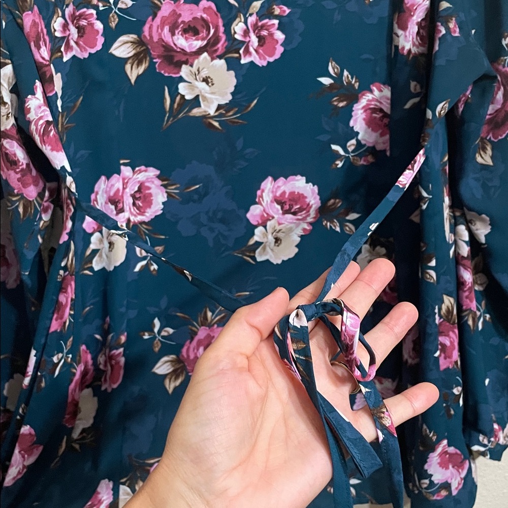 Torrid fit and flair long sleeve top - Picture 10 of 11